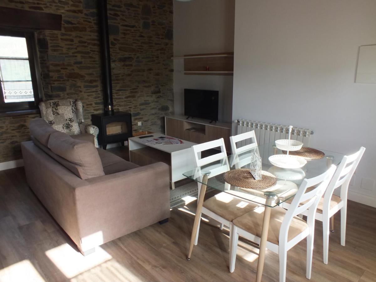 Puerta Del Castro Appartement Coana
